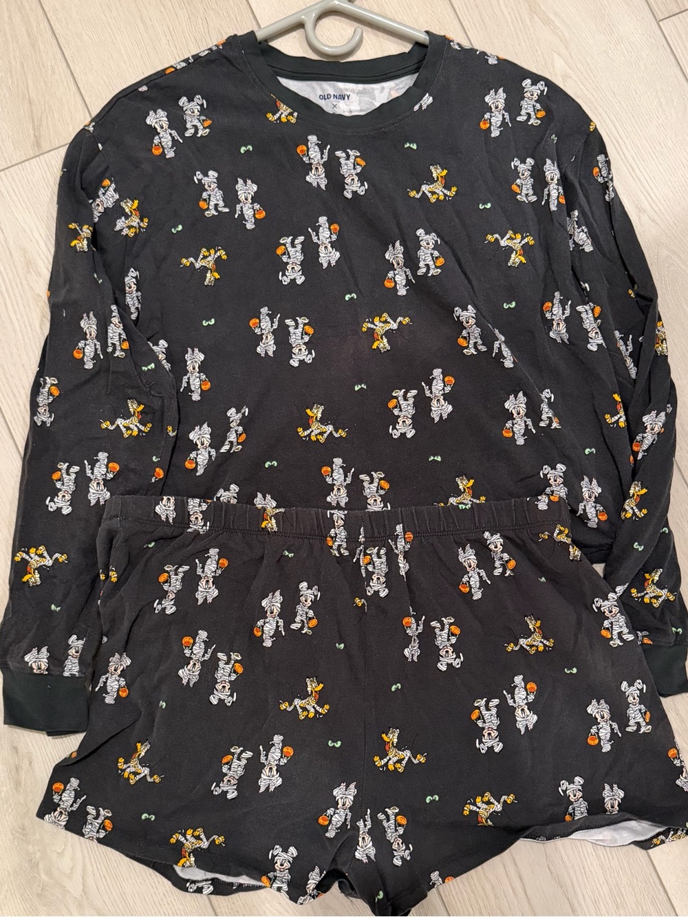 Old Navy x Disney Halloween Mickey & Friends Pajama Set large